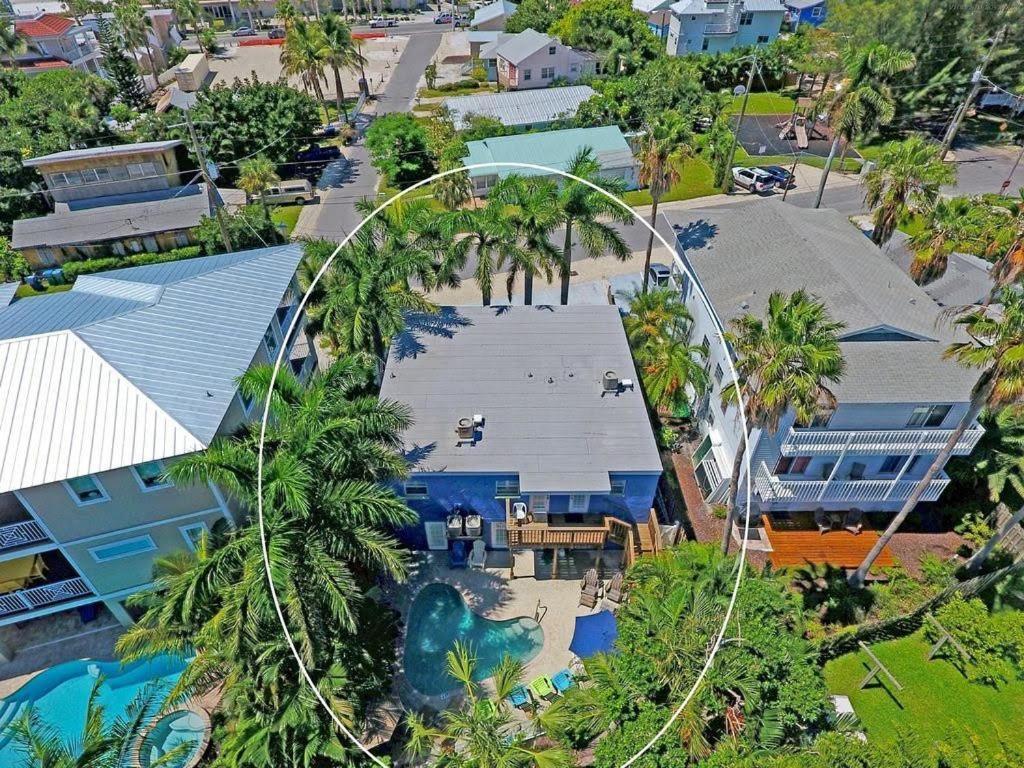 Beach Getaway Pool Condo Between The Island Marina And Beach Bradenton Beach Eksteriør bilde